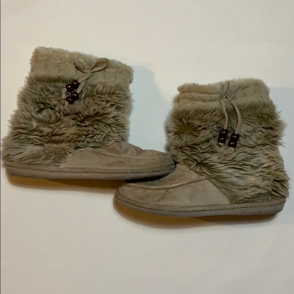 Tan Faux Fur Slipper Boots